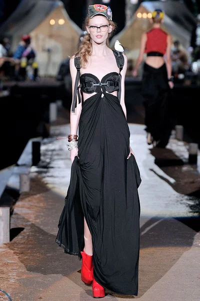 Look 35